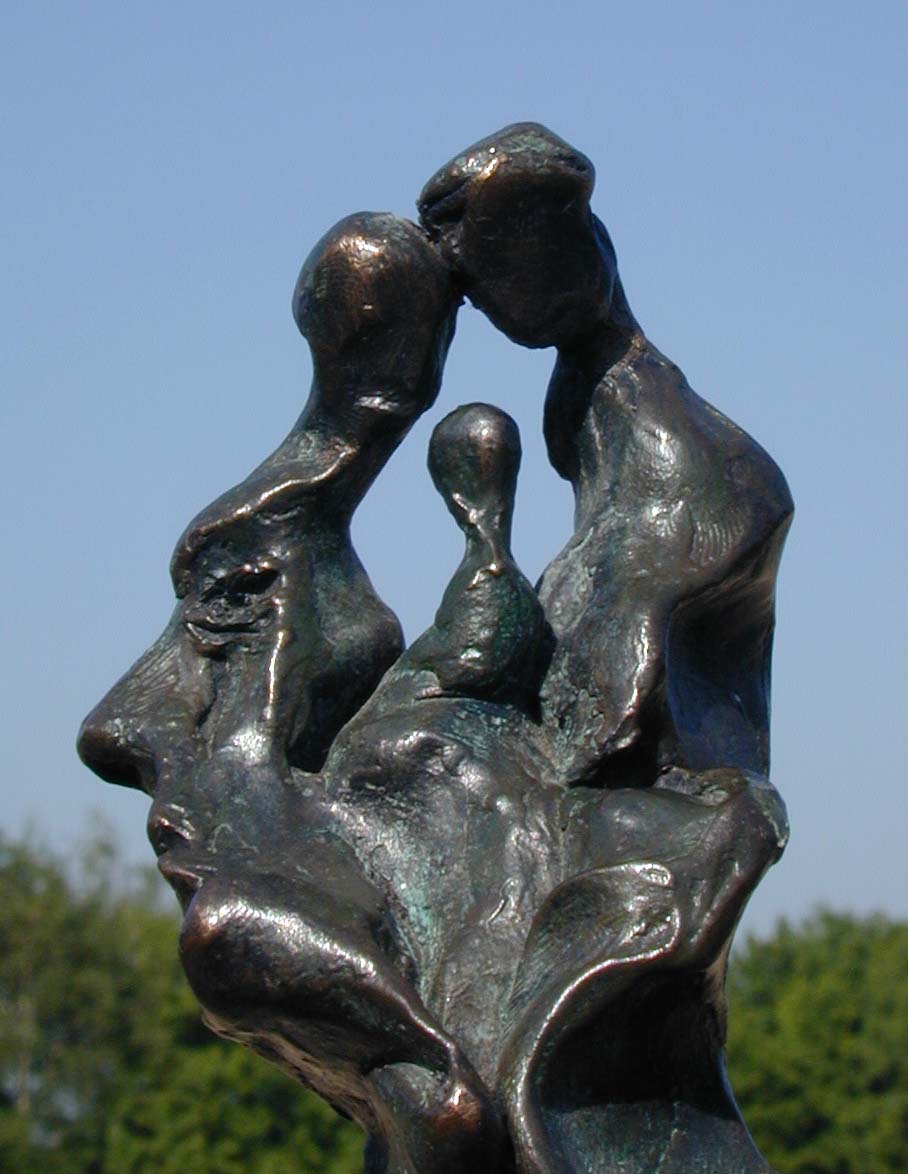 Tête de Famille - Bronze Sculpture Tête de Famille - Bronze Sculpture